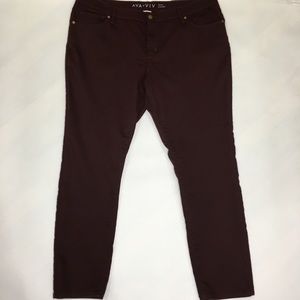 Ava &Viv Skinny Entubabo Mid Rise Stretch …